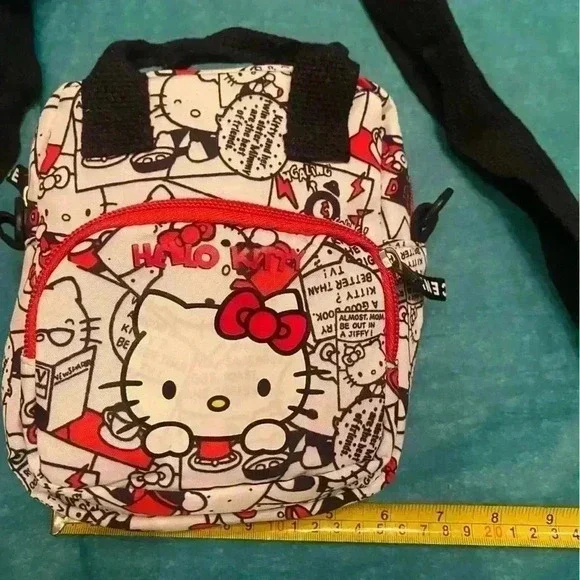 Hello Kitty Canvas Crossbody Bag - Multifunctional Shoulder Bag with Adj. Strap - Picture 5 of 6